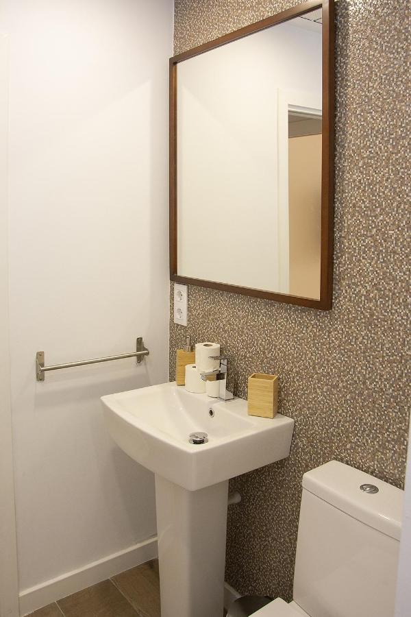 Apartsuite B&R Triana Arellano Севиля Екстериор снимка